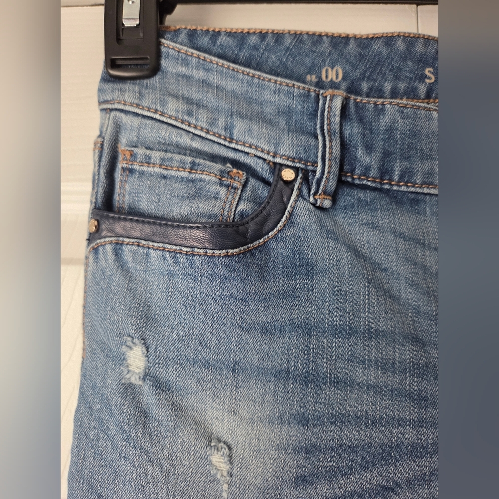 WHBM Light Blue Women's Slim Jeans With Faux Leather Trim Size 00 - Picture 7 of 16